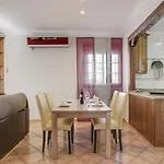 Апартаменти Casa Ainhoa *